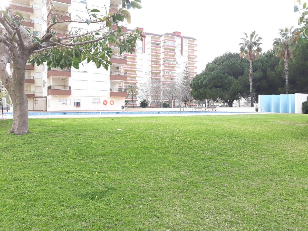 Valldigna 7 Playa De Gandia Solo Familias Exterior foto